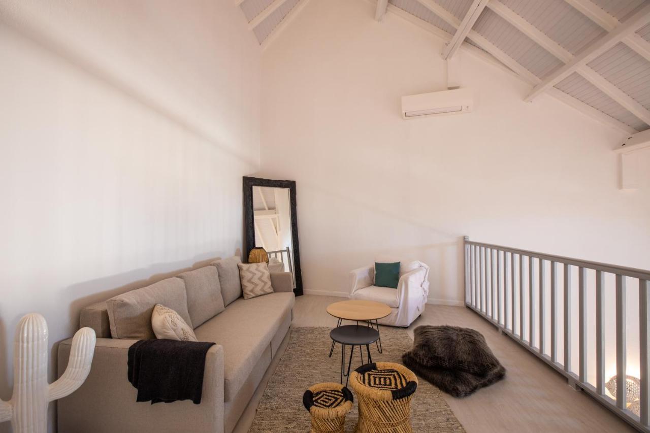 Stunning New Apartment With View Of Orient Bay Quarter of Orleans Kültér fotó