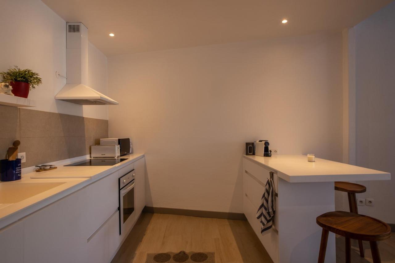 Stunning New Apartment With View Of Orient Bay Quarter of Orleans Kültér fotó